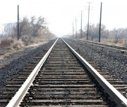 发改委：2015年将重点开建中西部铁路、城际铁路